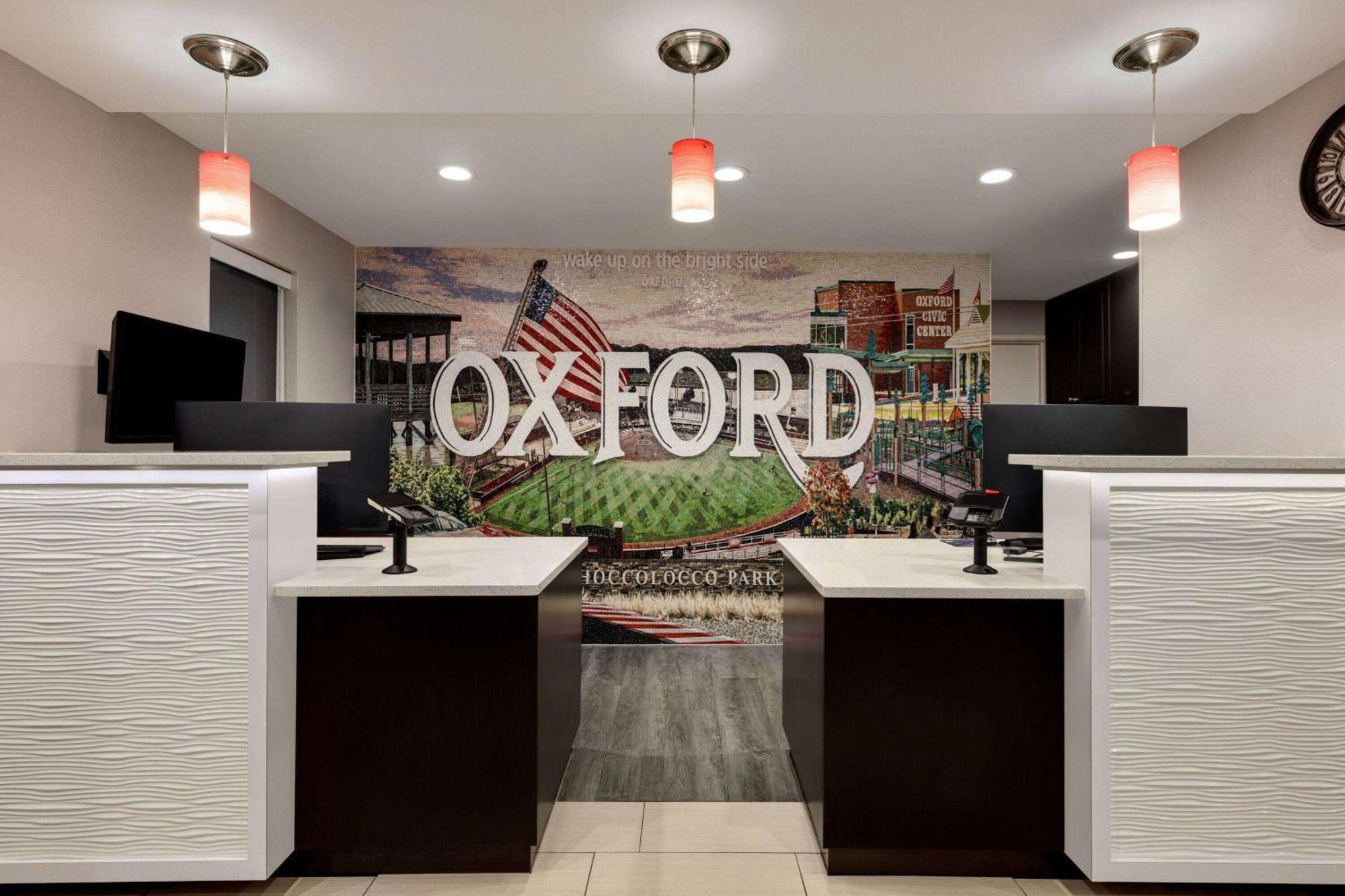 La Quinta By Wyndham Oxford - Anniston Hotel Exterior foto